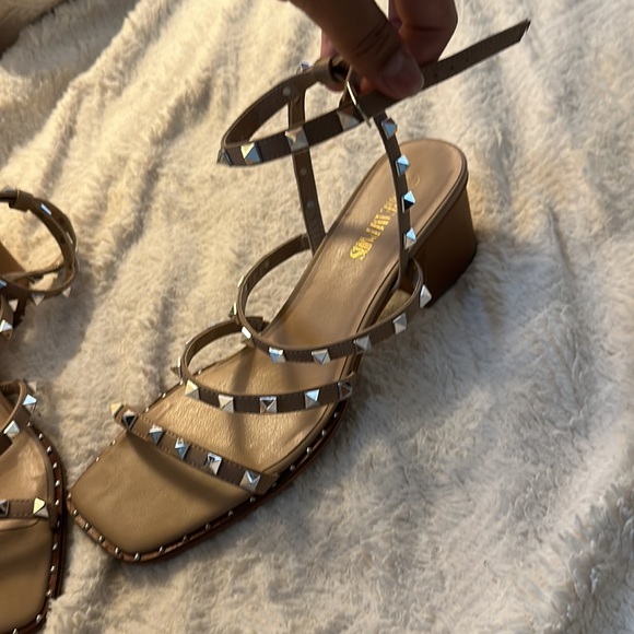 STUDDED SANDALS - Picture 3 of 3